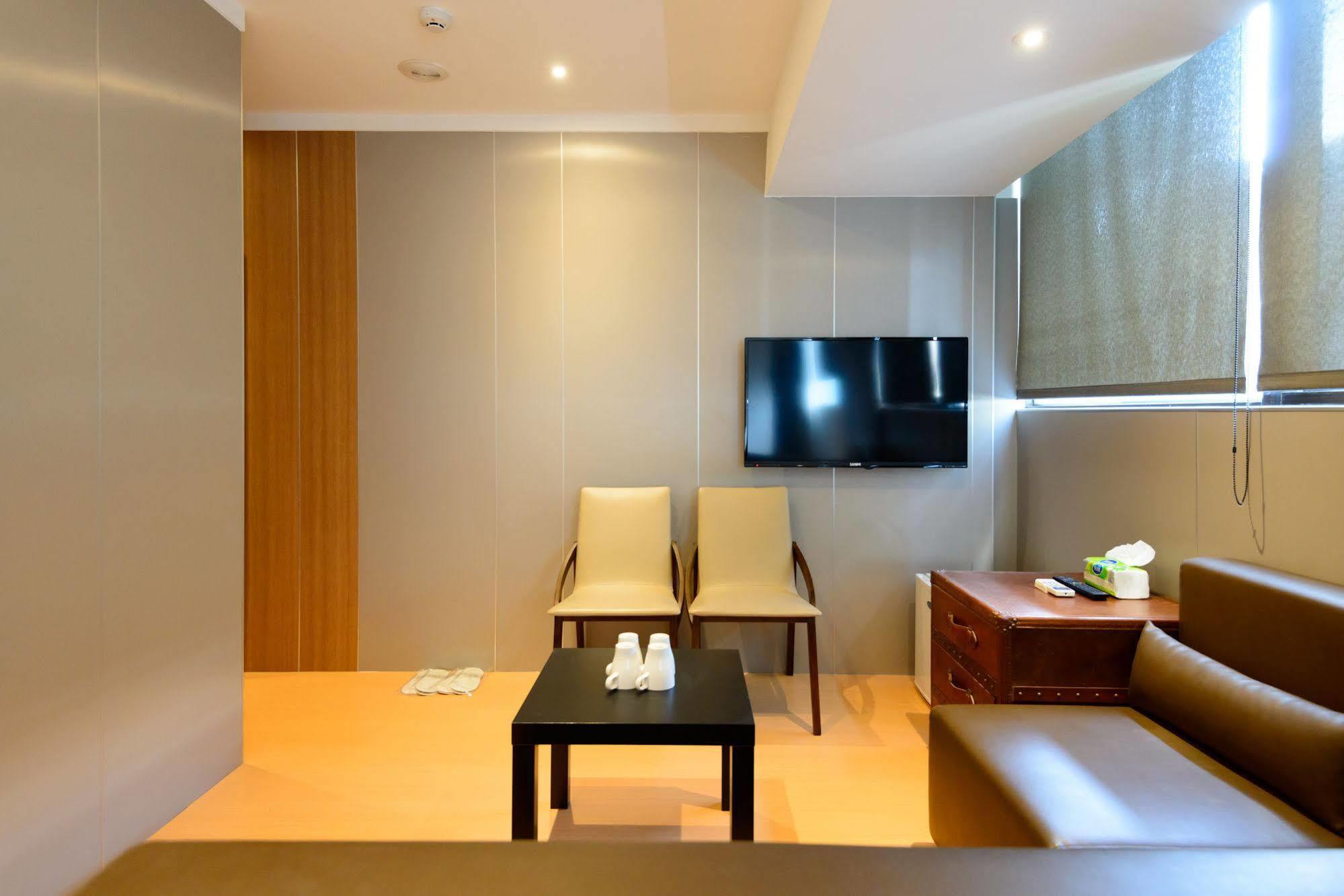 H106 Hao Zhu Inn Taipei Bagian luar foto